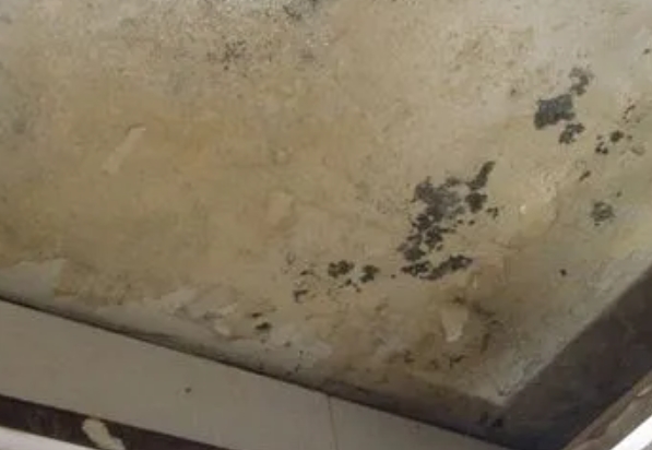 丰润阳台漏水维修公司分享下丰润卫生间渗水维修需要注意哪些问题。